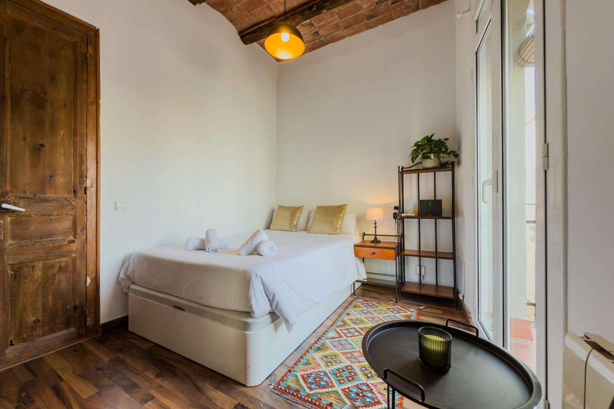Apartamento Magalhaes - Trad Flat In Poble Sec, Near Ramblas Barcelona
