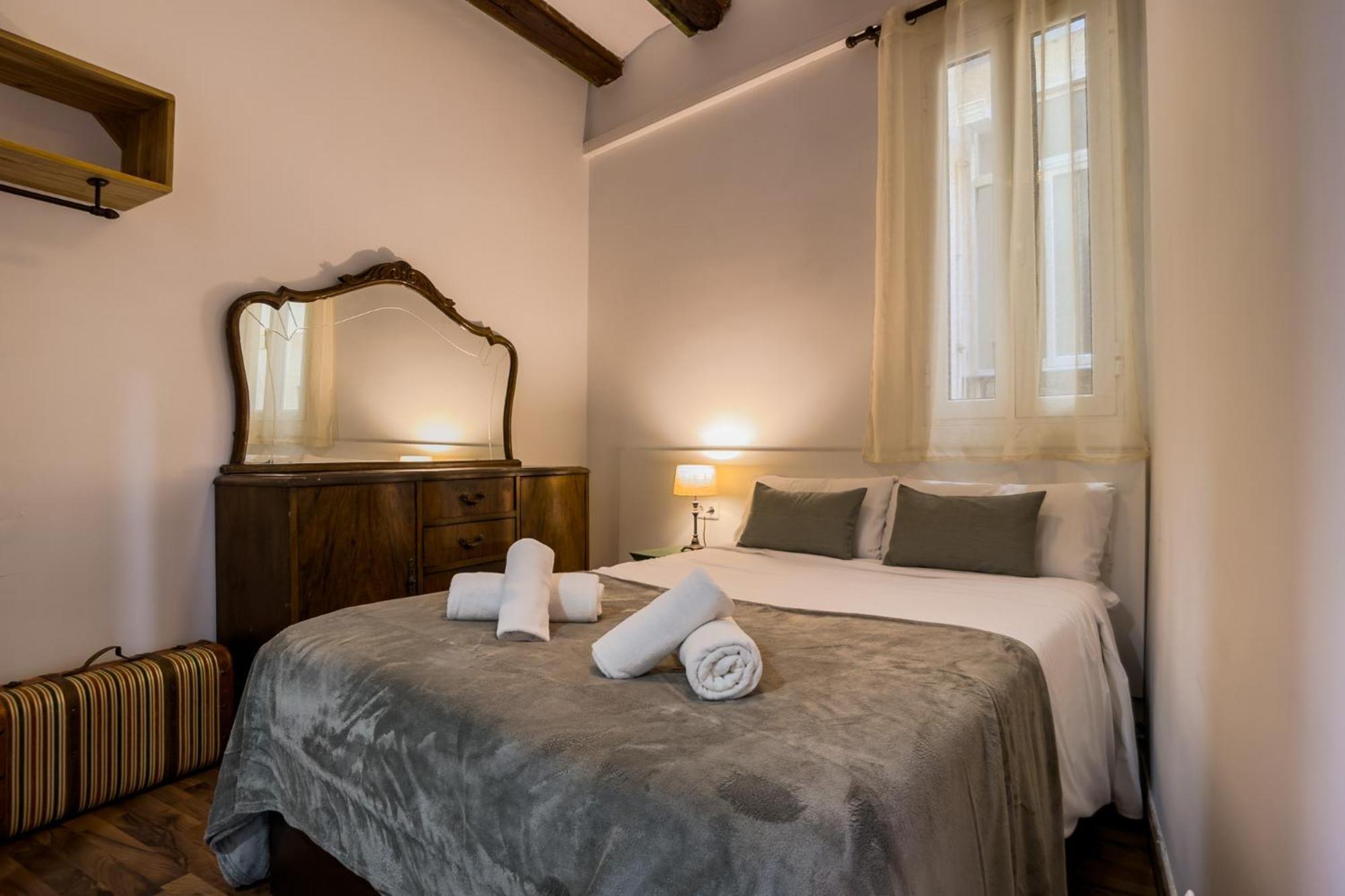 Apartamento Magalhaes - Trad Flat In Poble Sec, Near Ramblas