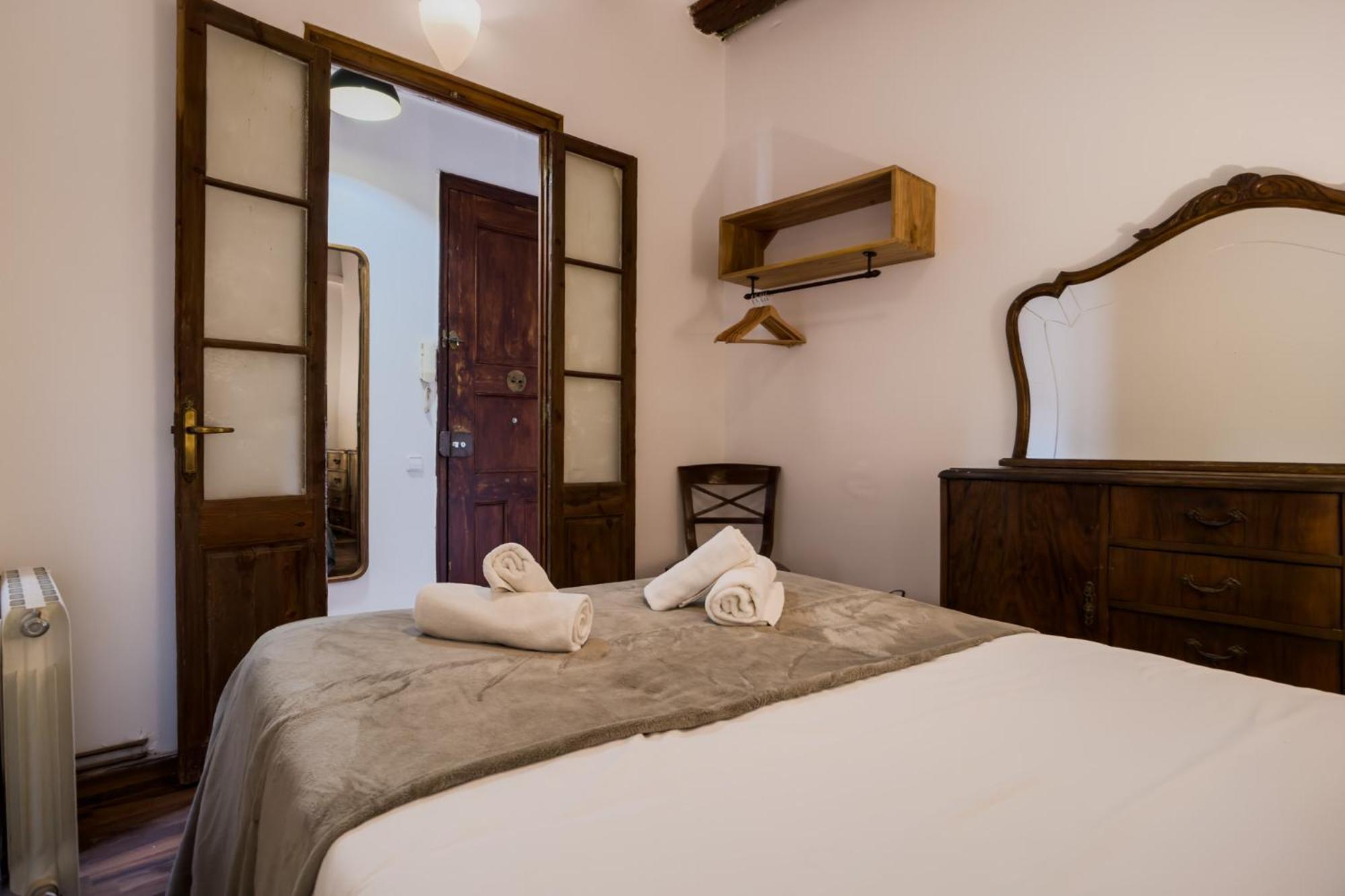 Magalhaes - Trad Flat In Poble Sec, Near Ramblas Apartamento *