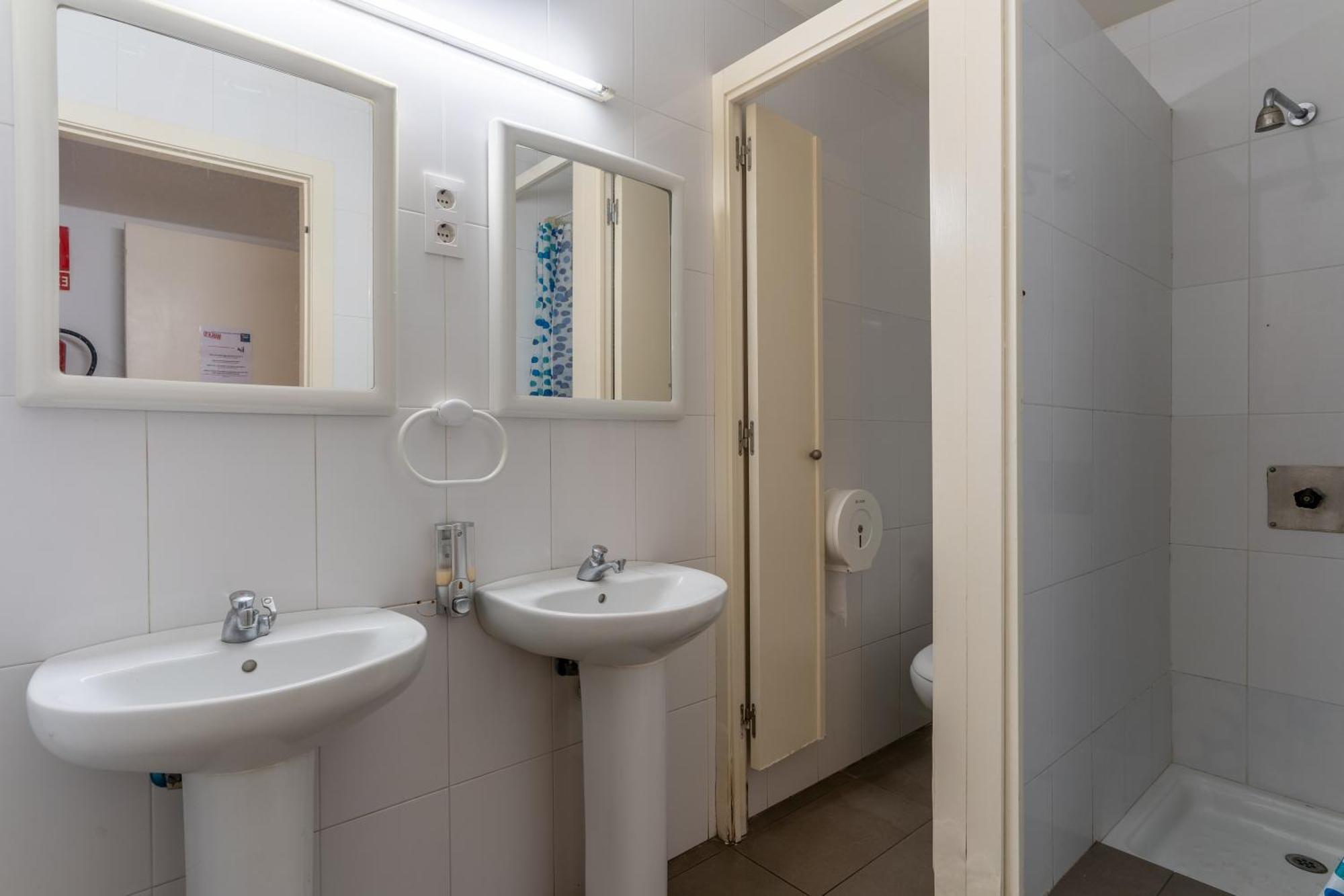 Bedcelona Gracia Hostal *