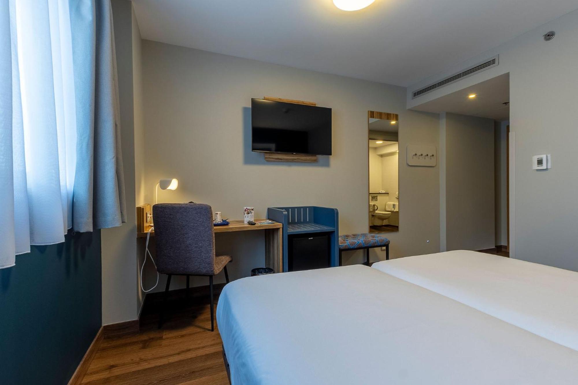 Travelodge Poblenou Hotel Barcelona