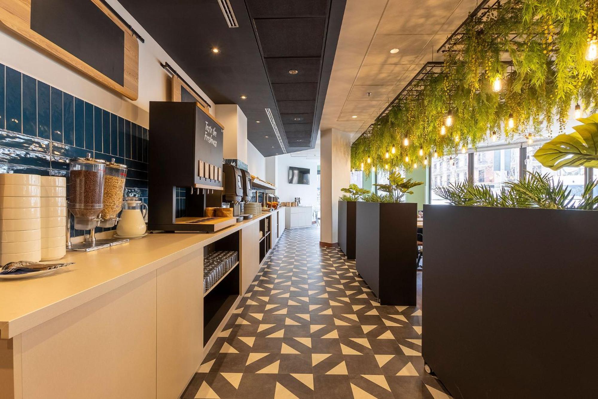 Travelodge Poblenou *
