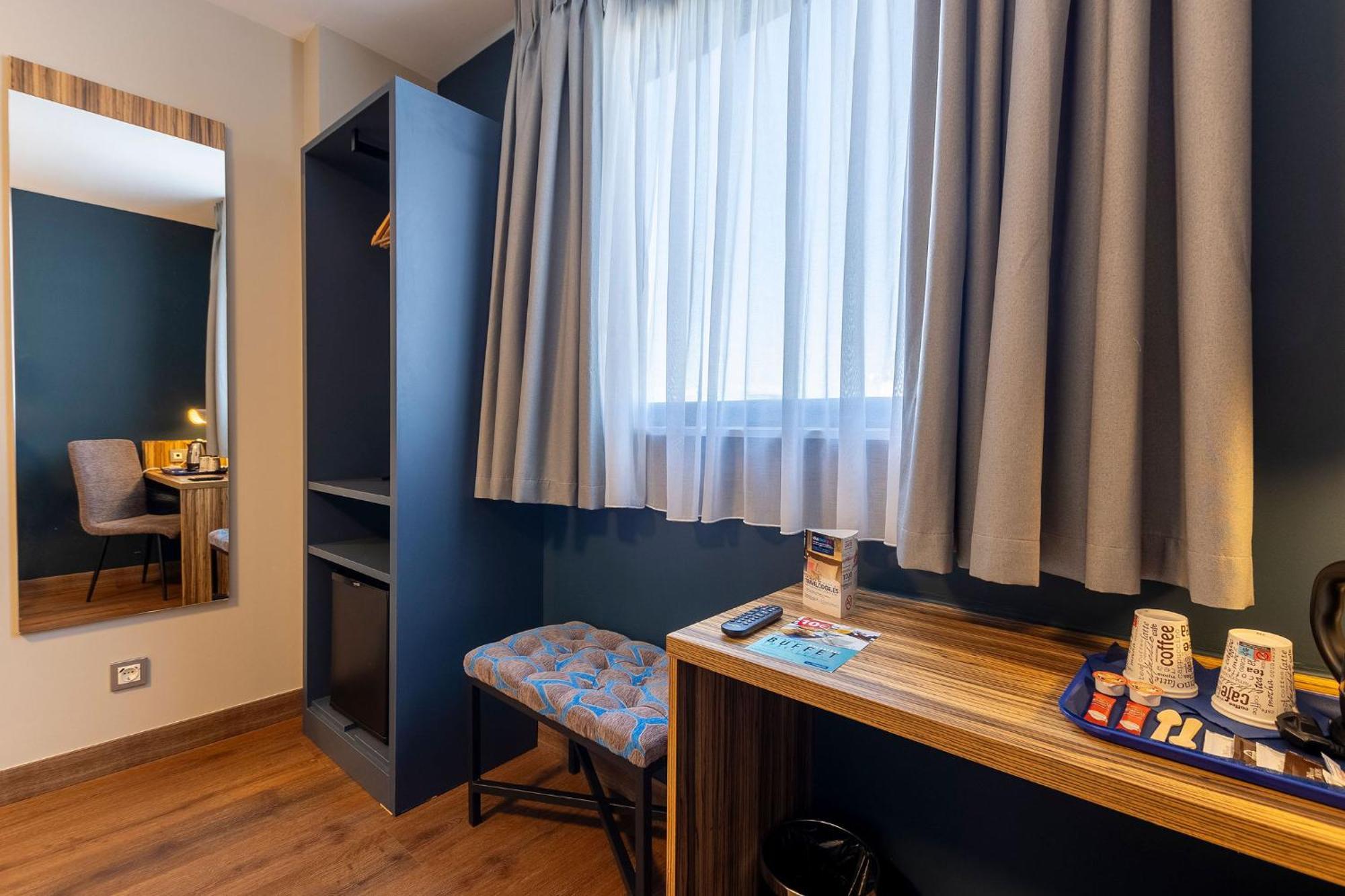 Travelodge Poblenou Hotel