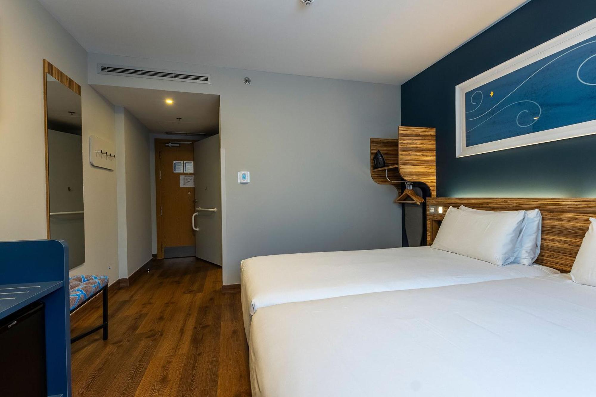 Travelodge Poblenou Hotel Barcelona