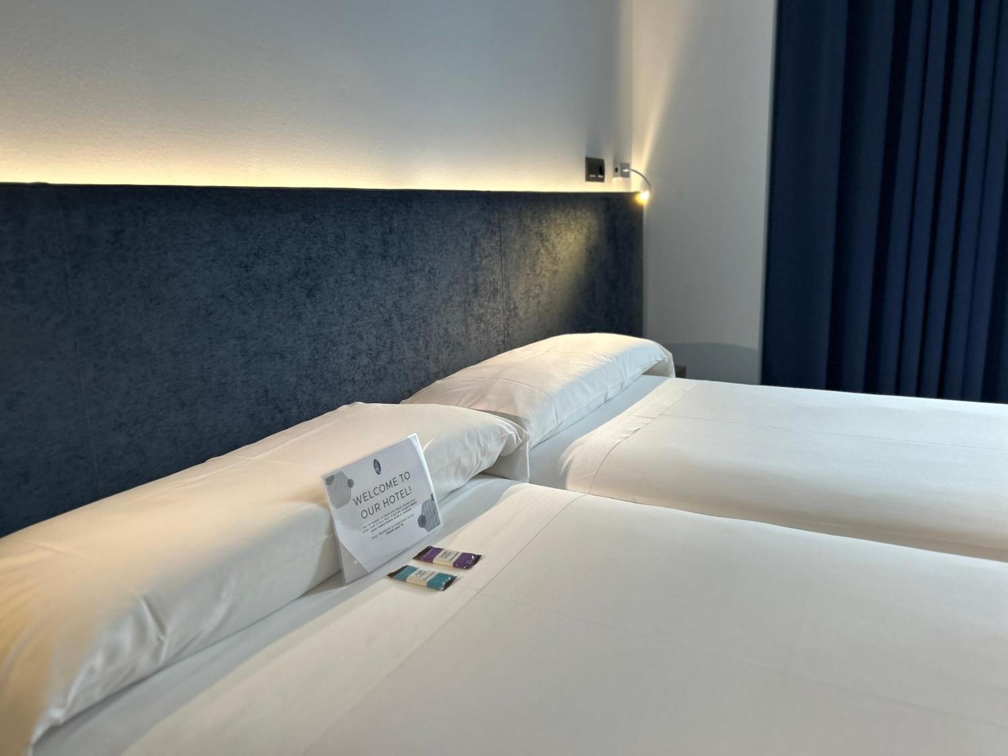 Chi Hotel