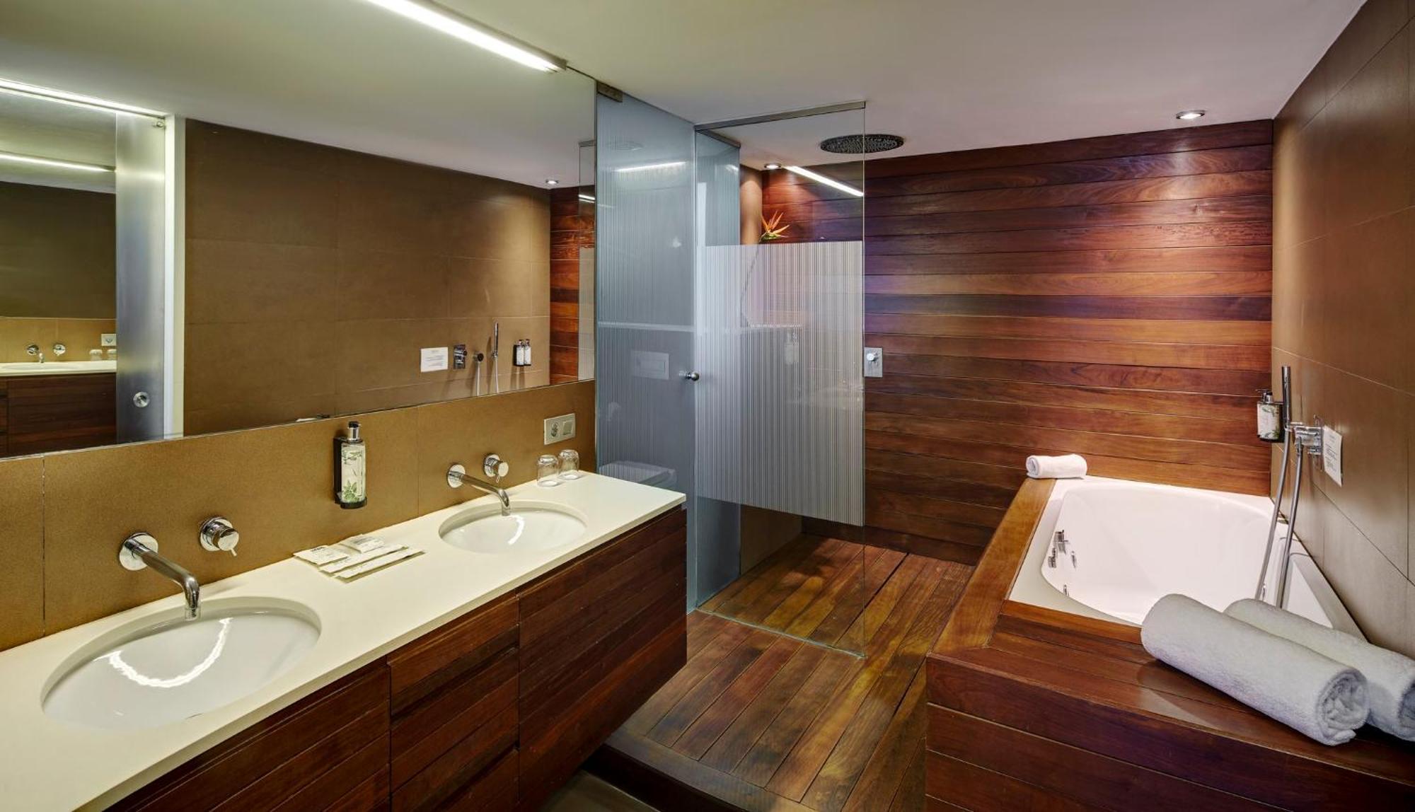 Sercotel Rosellón Hotel 4*