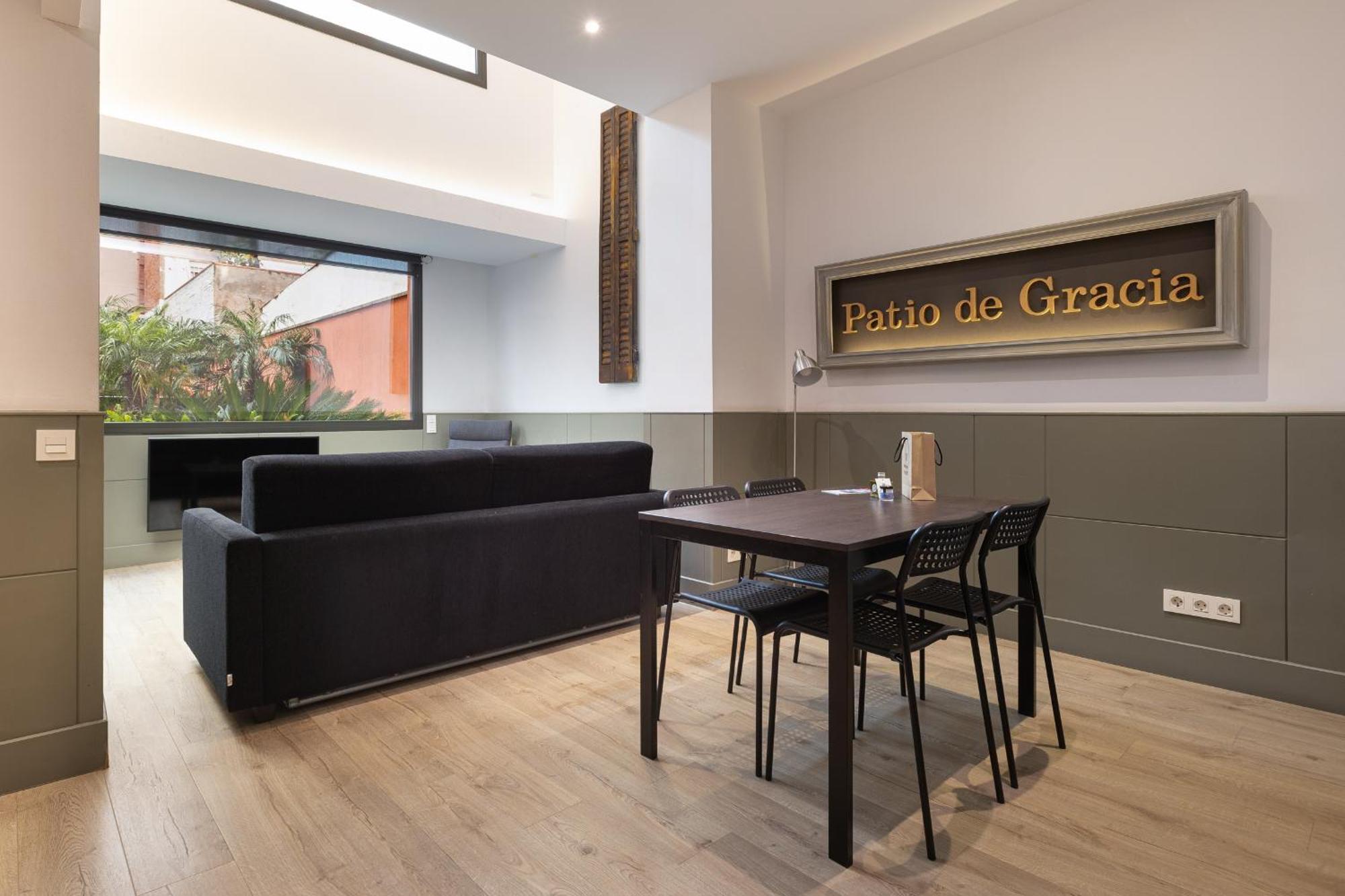 Enjoybcn Patio De Gala Apartment Barcelona