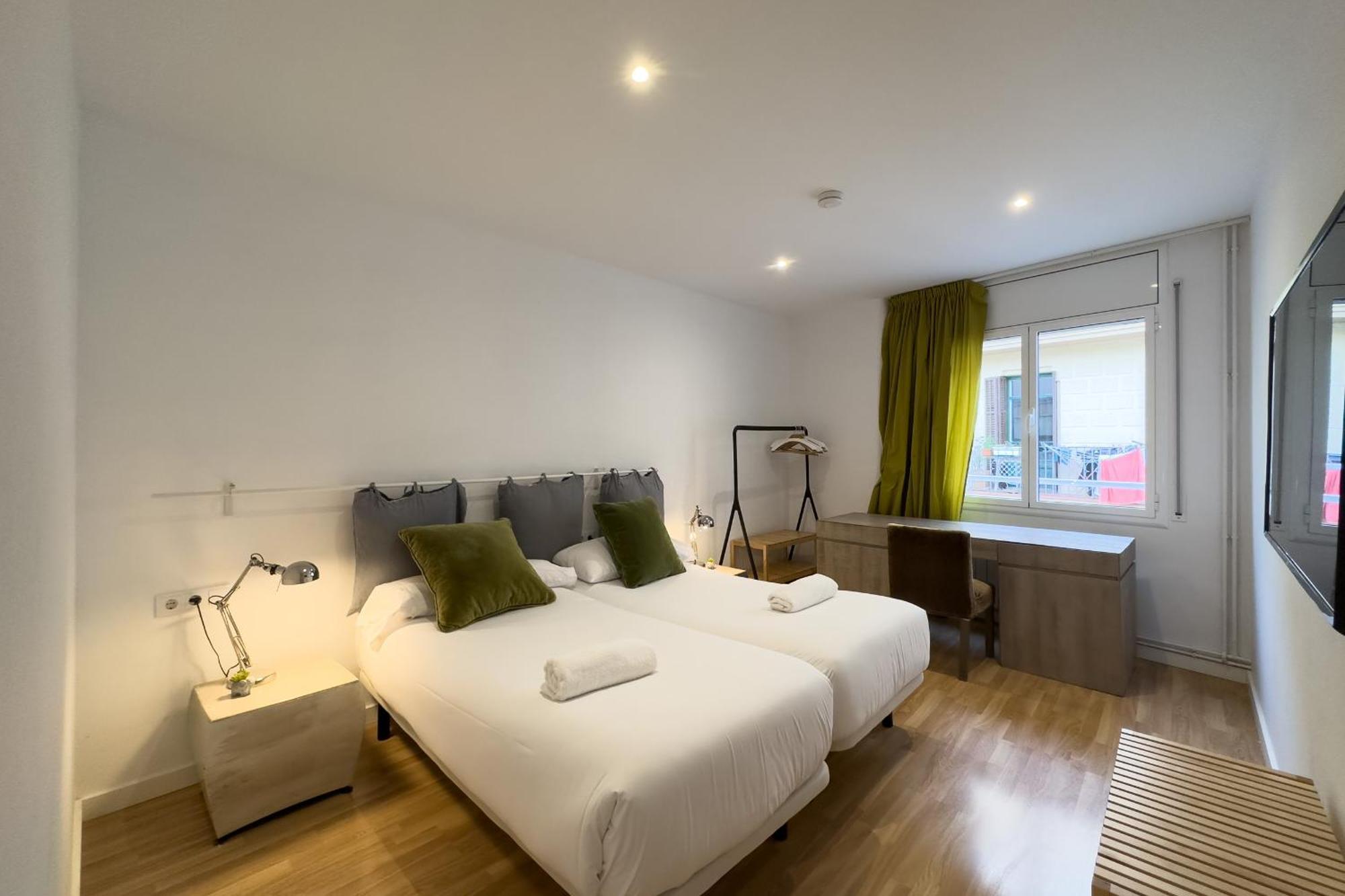 Ainb Sants Apartamento