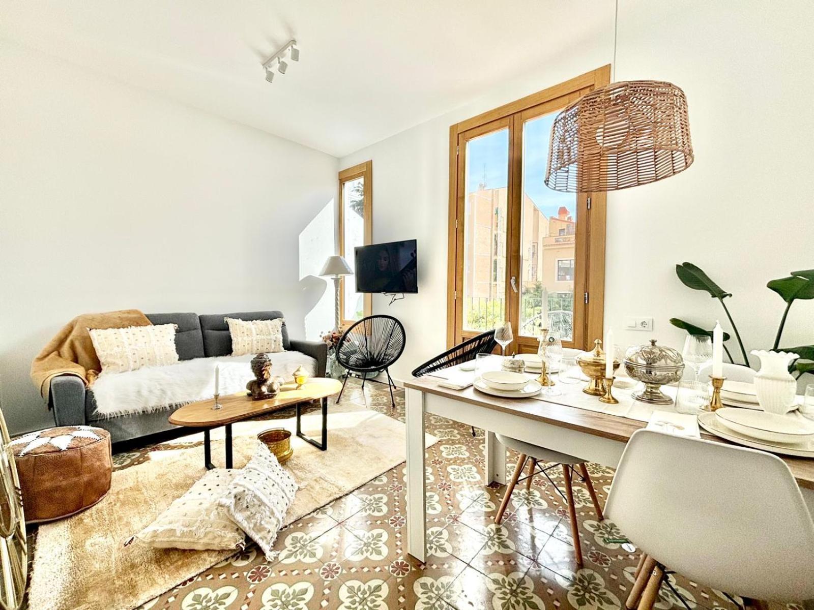 Apartamento Piso En Gracia De 3 Dobles Suits *