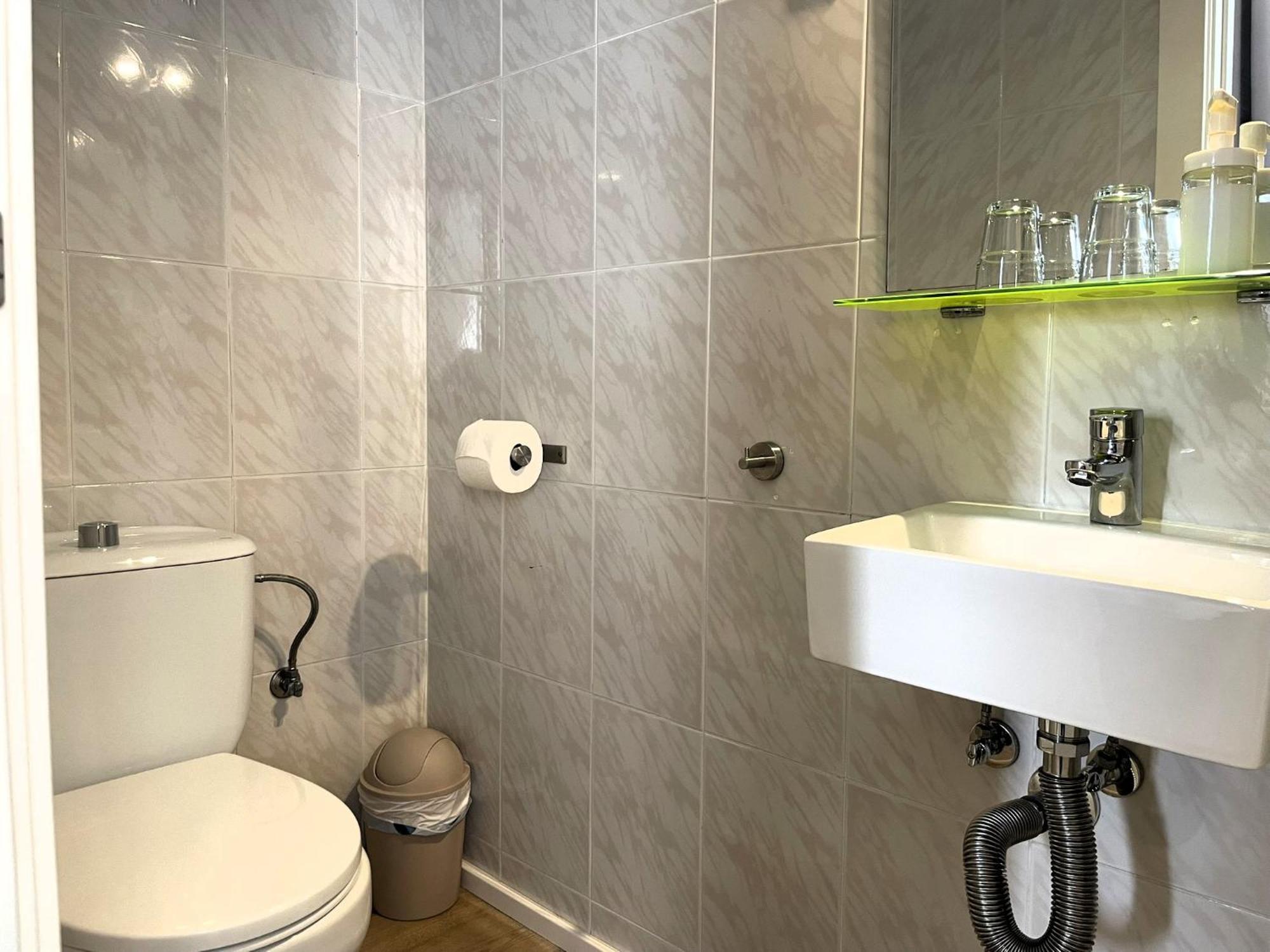 Guest house La Palmera Barcelona
