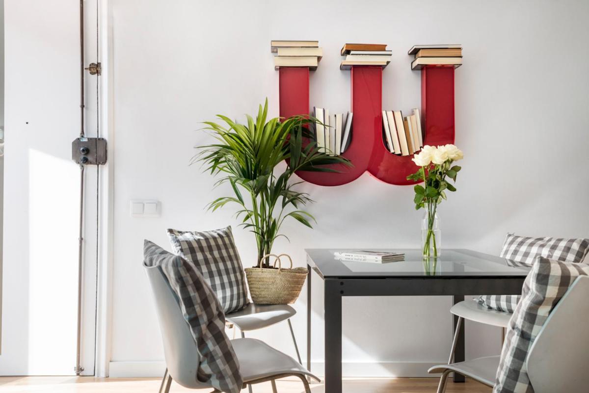 Ainb Sants Apartamento *