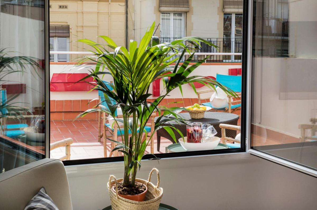 Ainb Sants Apartamento