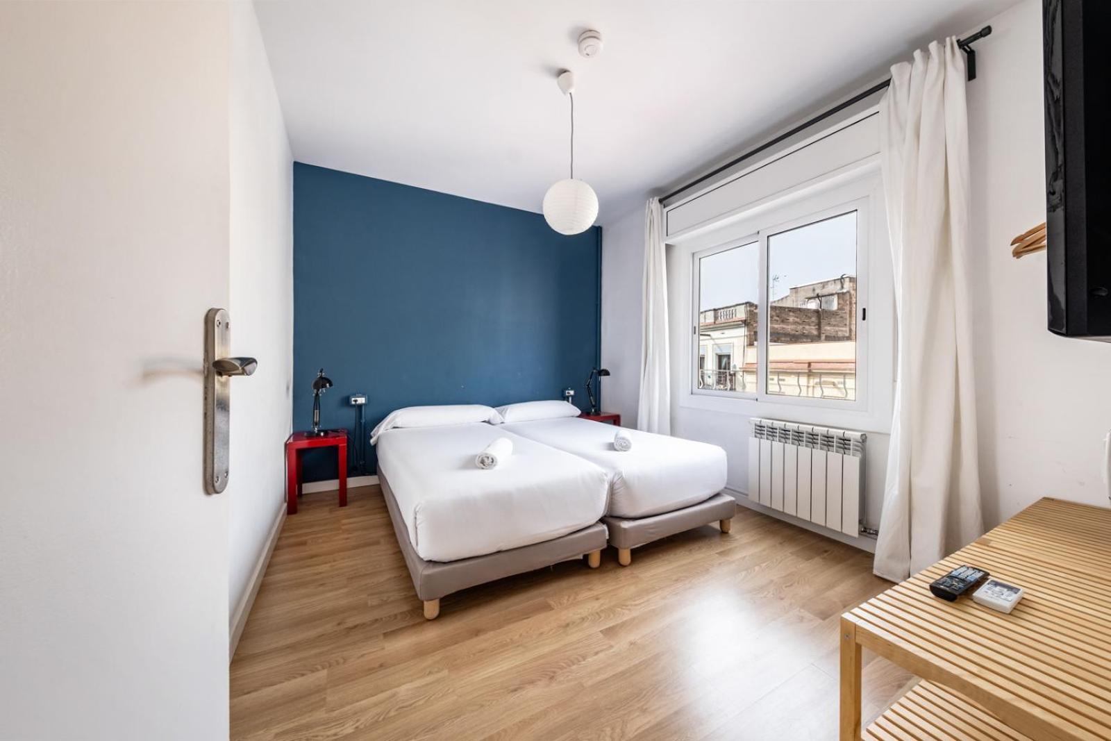 Ainb Sants Apartamento Barcelona