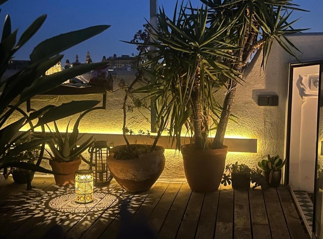 Outdoor Bathtub! 360 Rooftop With Chill Out And Amazing Views! *