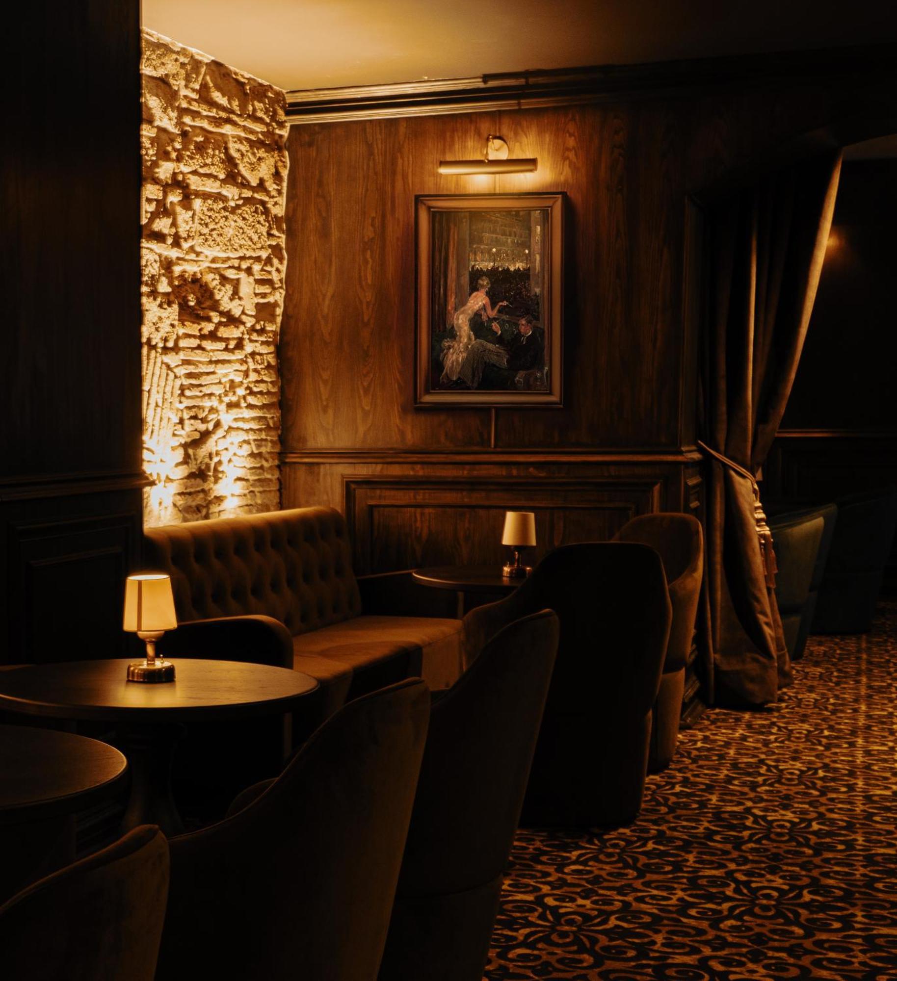 Hotel Hesperia Barri Gotic 3*