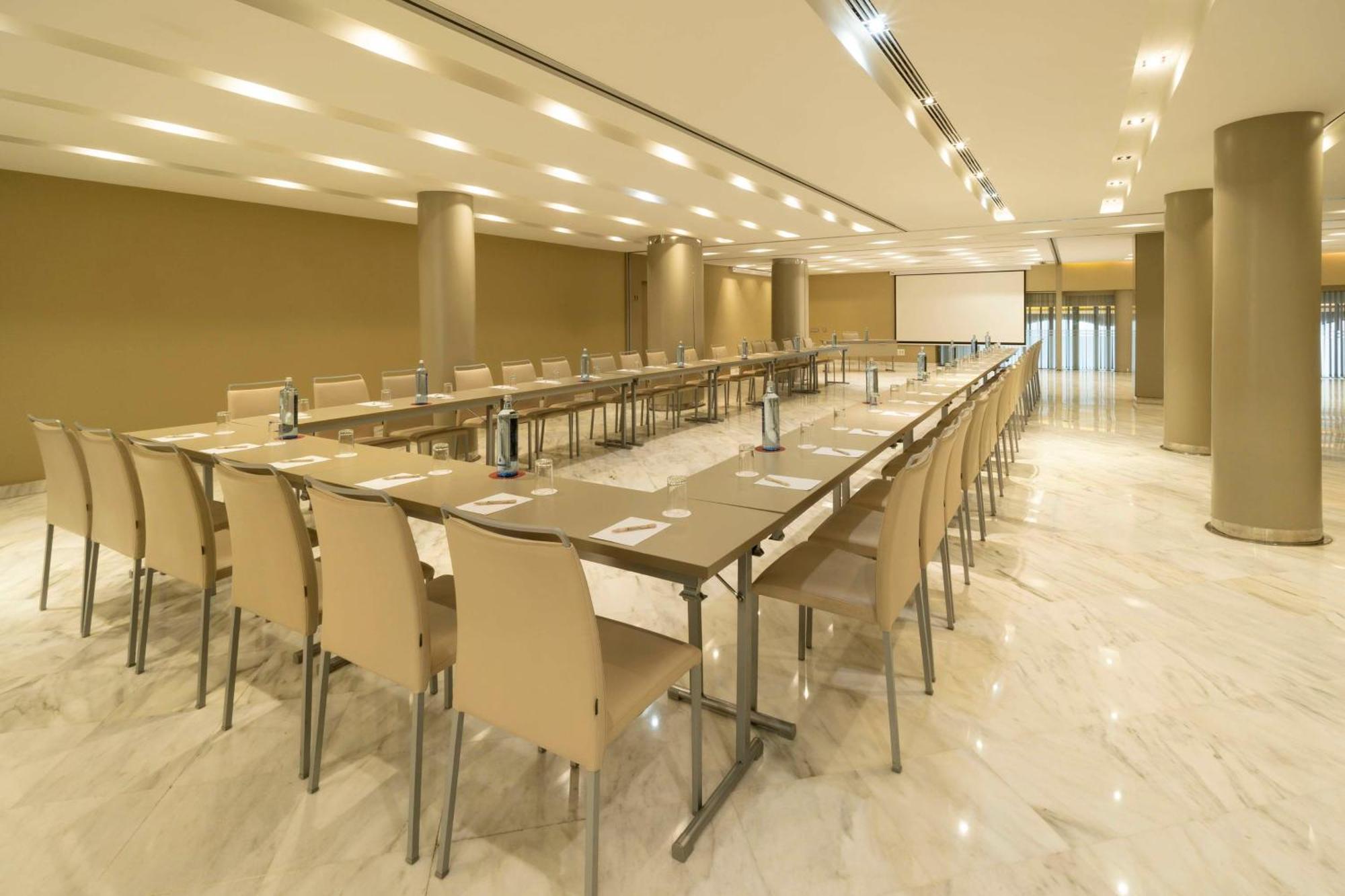 Hotel Nh Collection Podium 4*