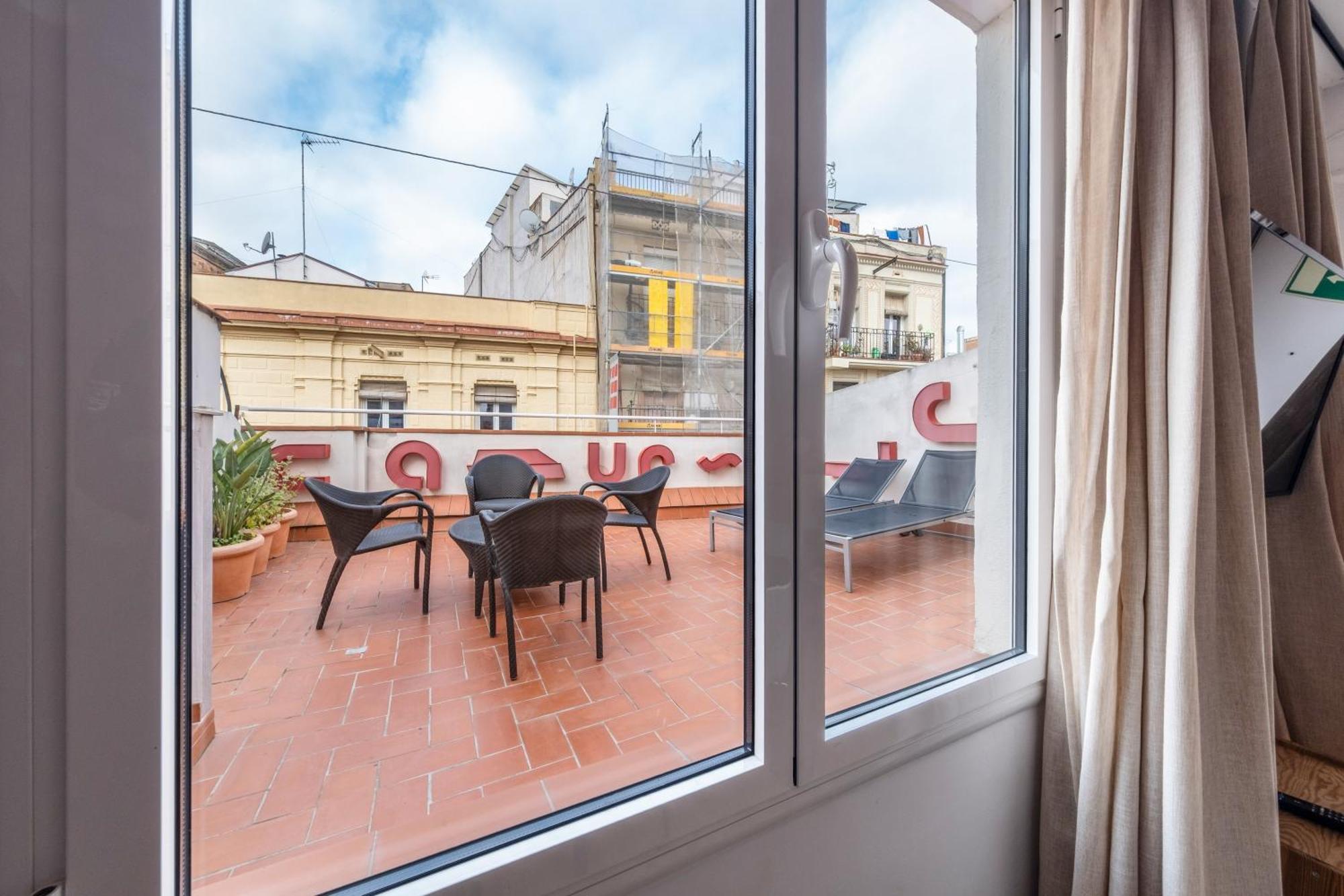 Ainb Sants Apartamento Barcelona