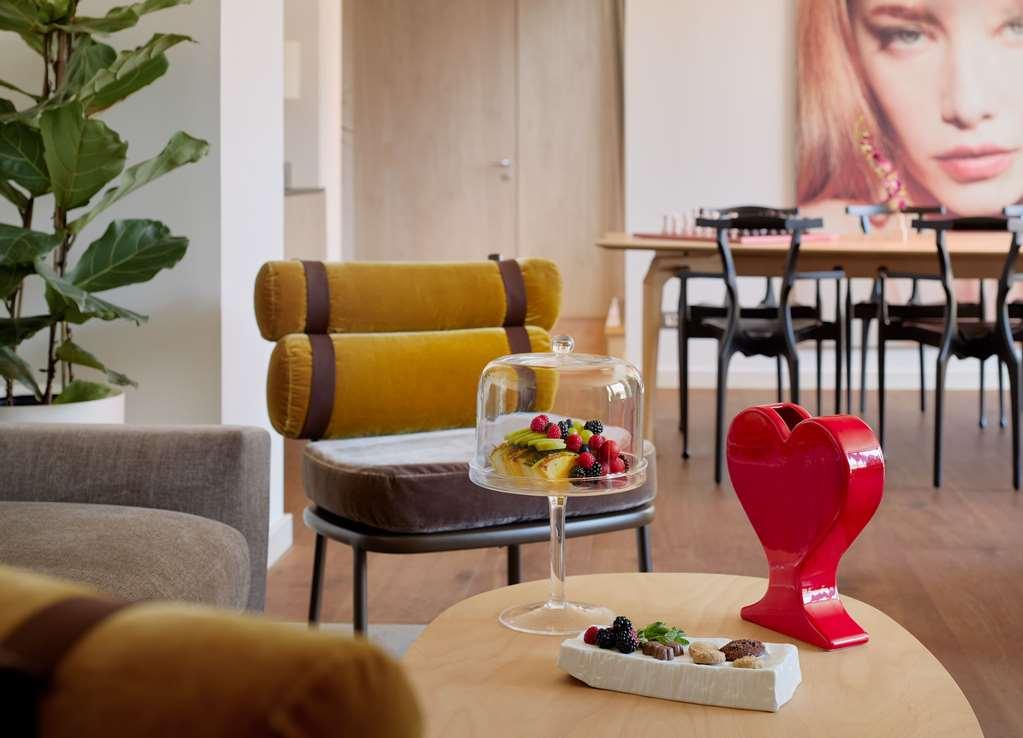 Me Hotel 5*