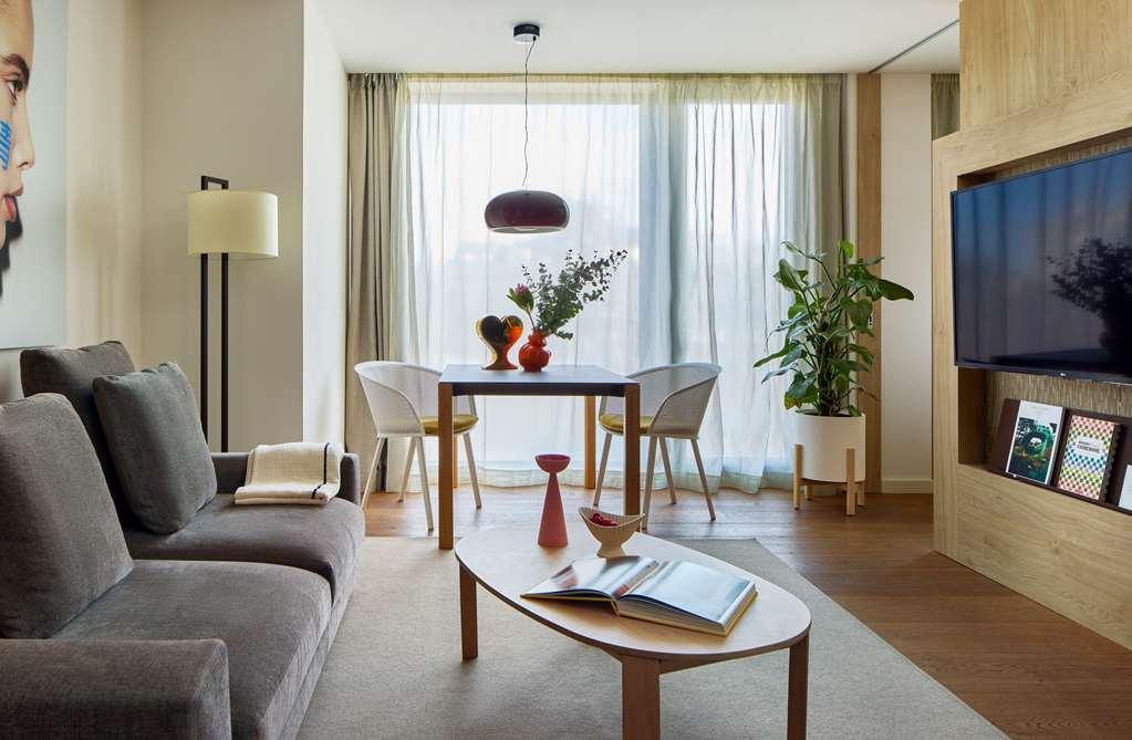 Me Hotel 5*