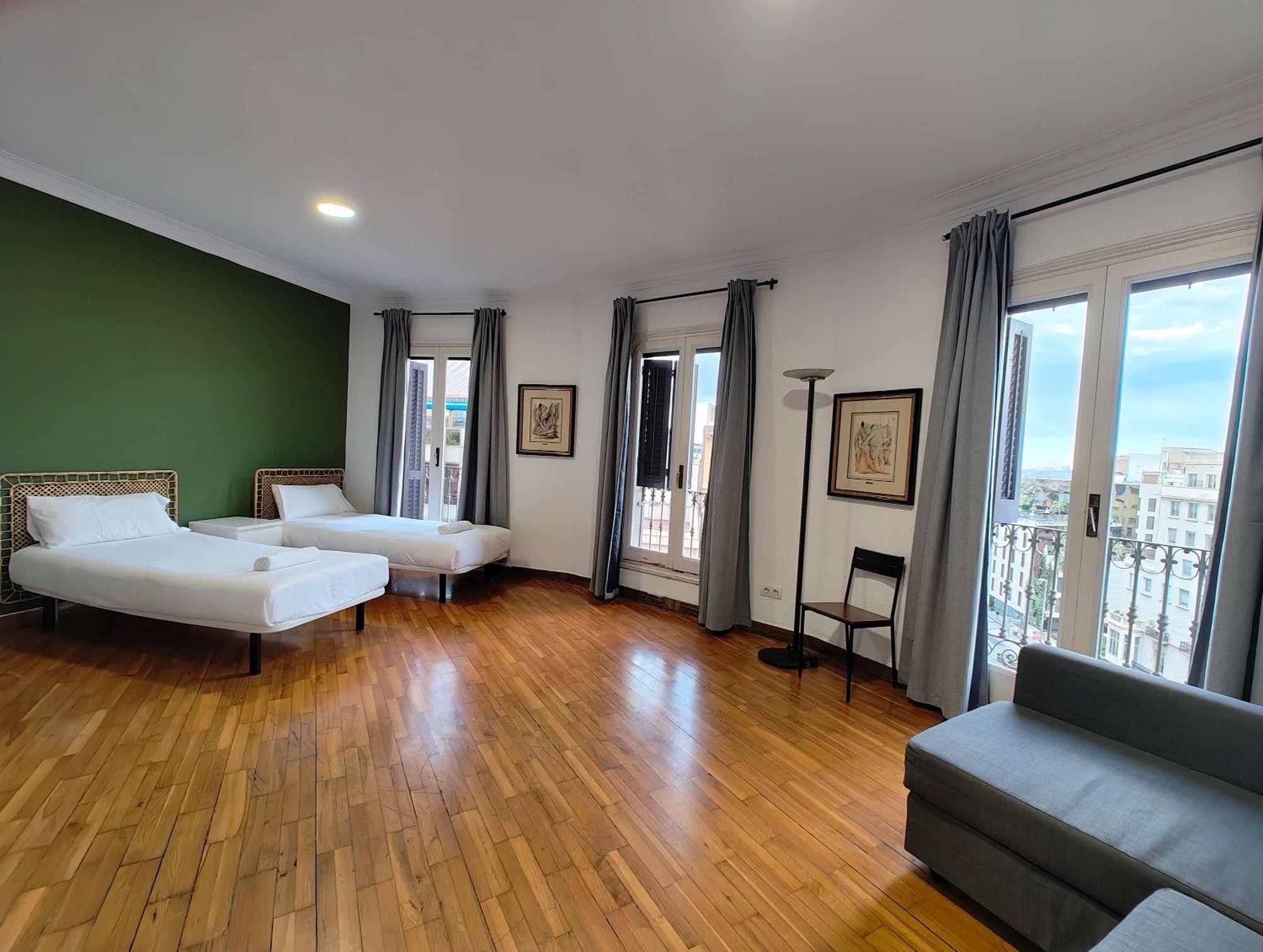 Big For 15 In The Heart Of Eixample Apartment Barcelona