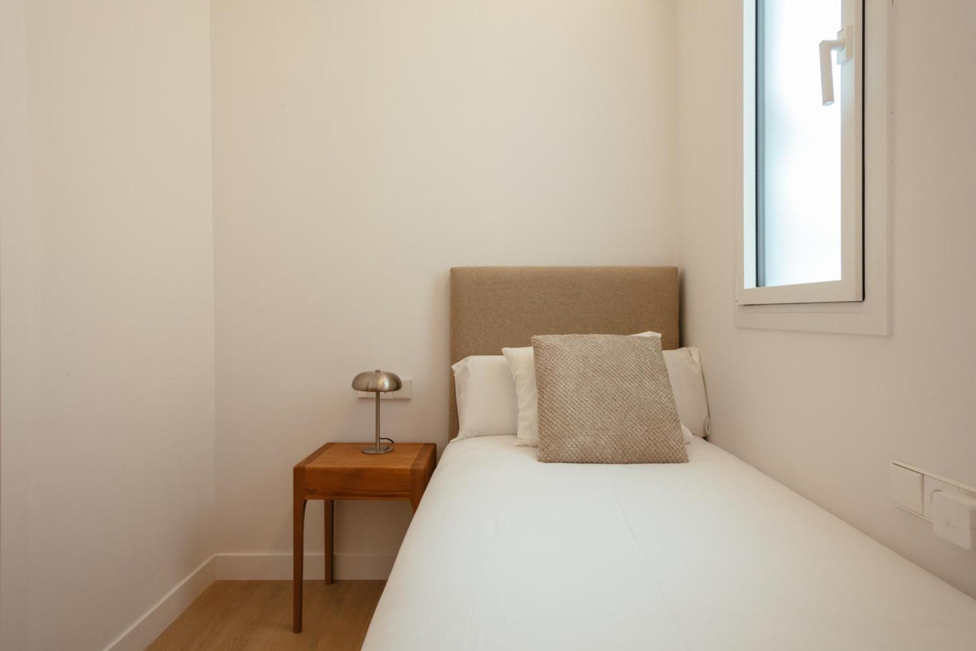Newly Renovated Stylish Eixample - Great Location Apartamento Barcelona