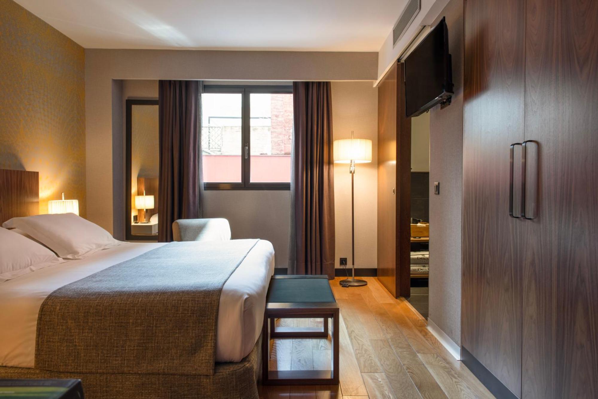 Emilia Hotel