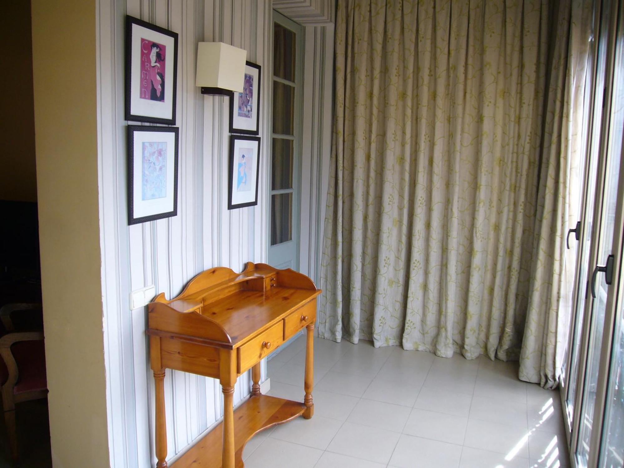 Apartamento Sant Jordi Girona 97 *