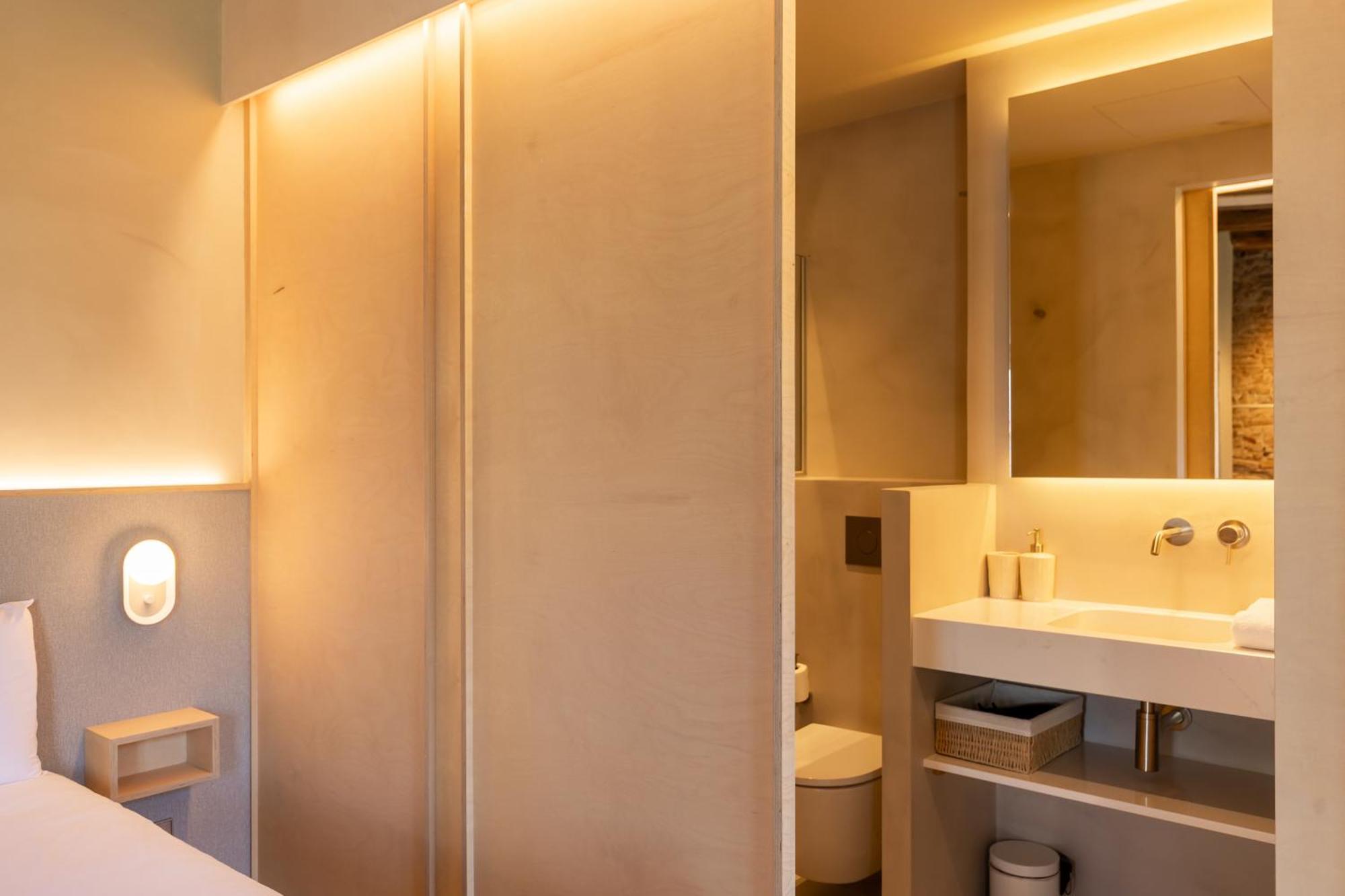 Deco Barcelona-born St. Apartment
