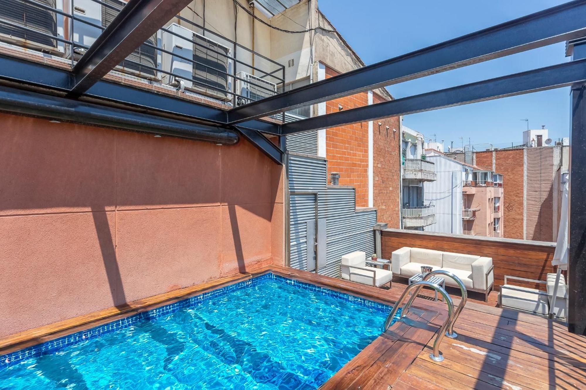 - Pool Terrace In Center Barcelona