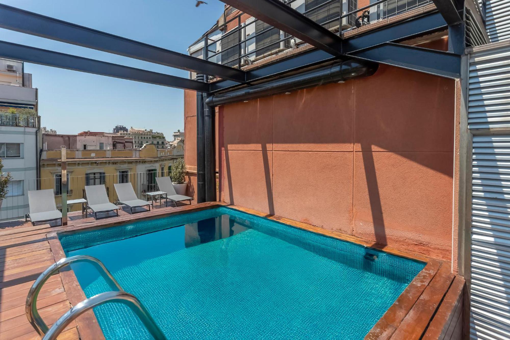 My Space Emirates - Fully Equipped Near The With Shared Pool Apartment