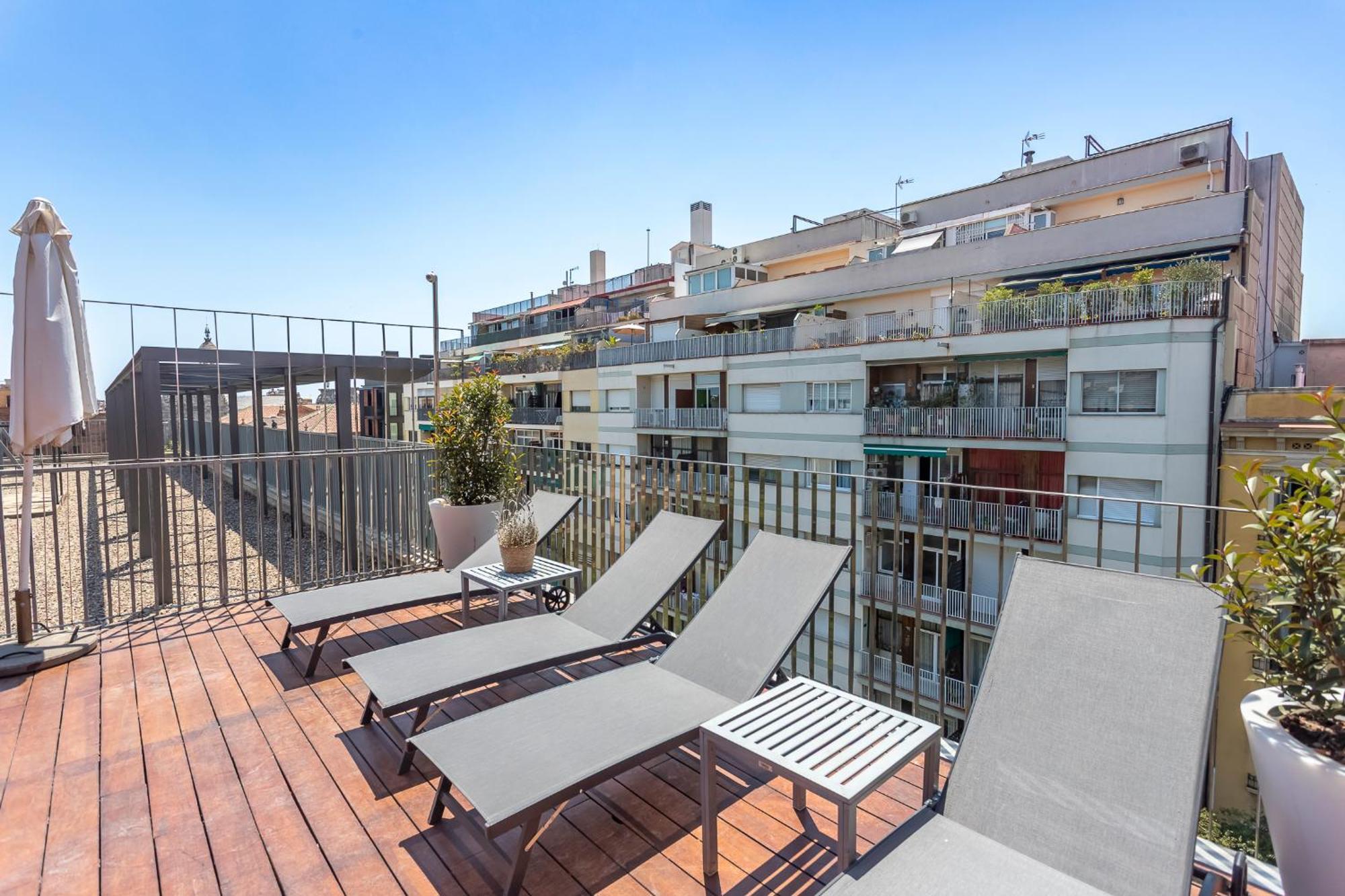My Space Emirates - Fully Equipped Near The With Shared Pool * Barcelona