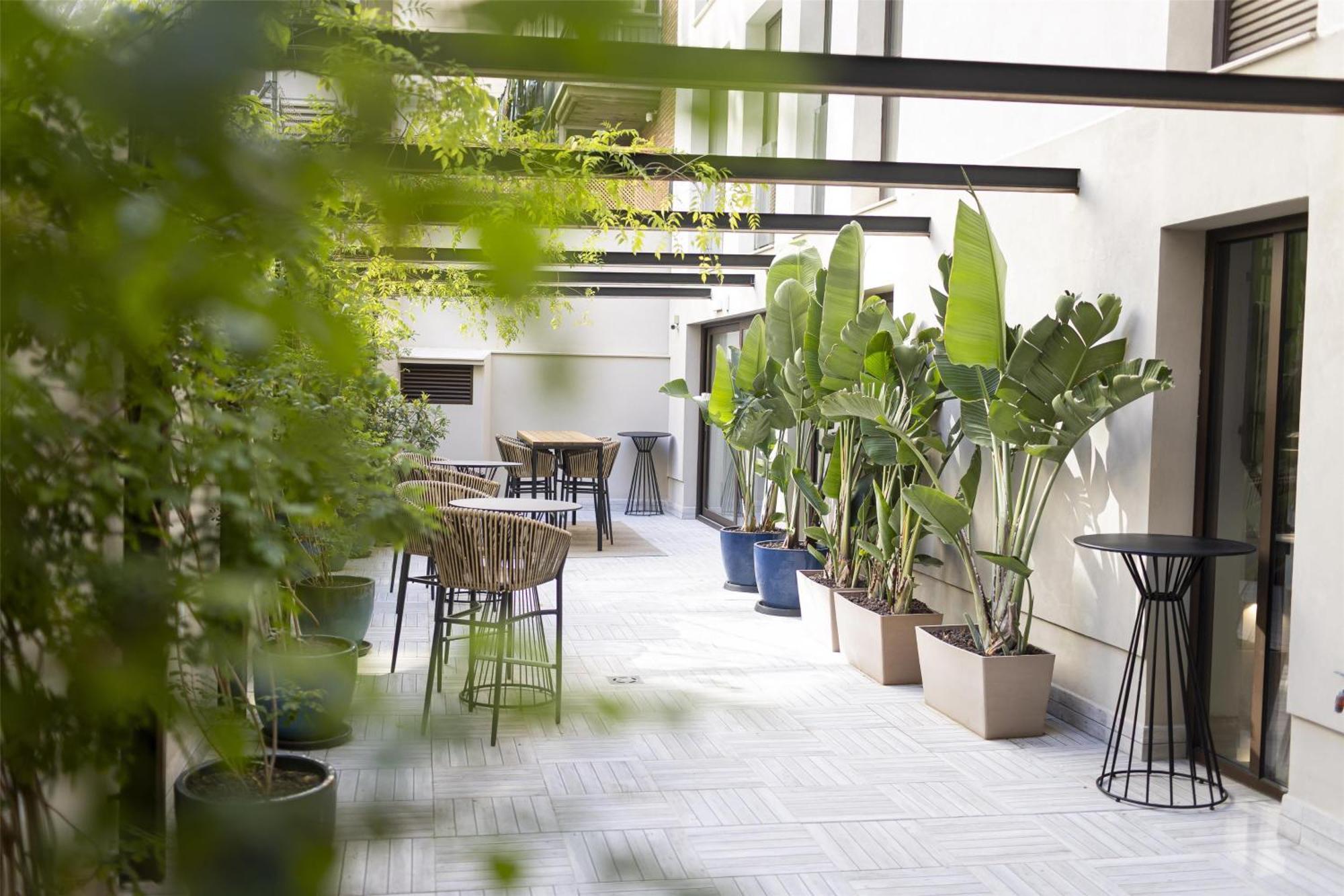 Hotel Via Sants Barcelona, Tapestry Collection By Hilton