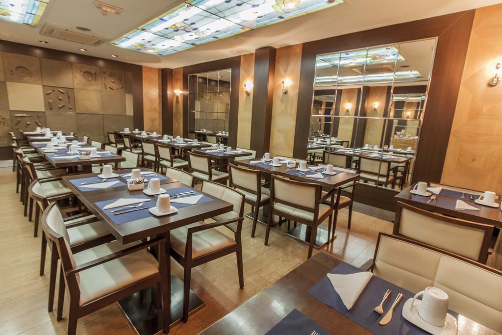 Evenia Rocafort Hotel