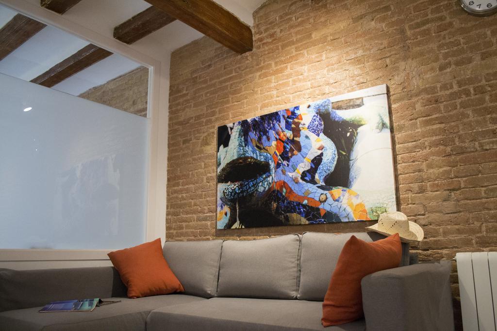 Happy People Ramblas Harbour Apartment *