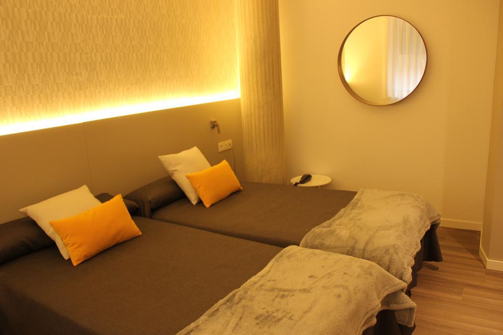 Residencia D'investigadors Hostal