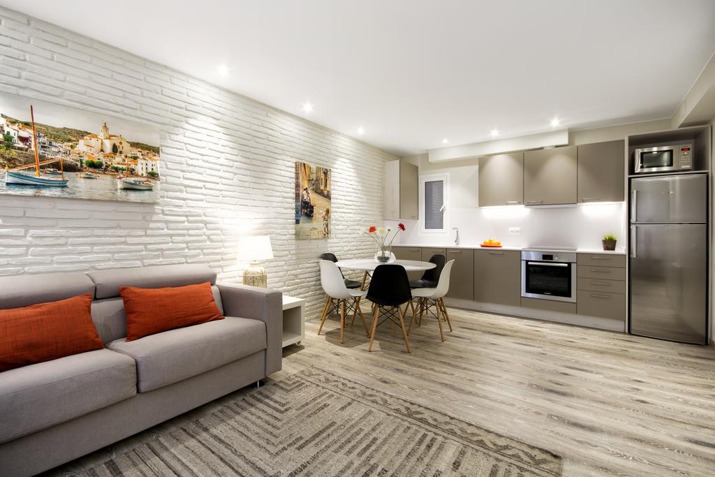 Apartment Eixample Building By Mercedes Heritage *