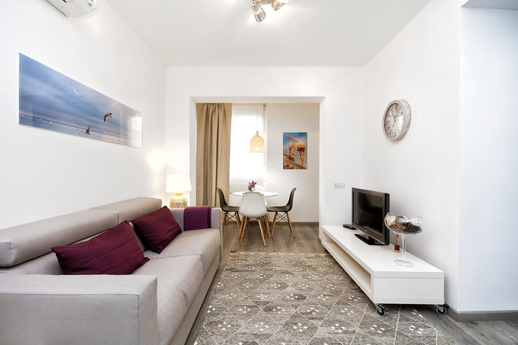 Eixample Building By Mercedes Heritage Apartment *