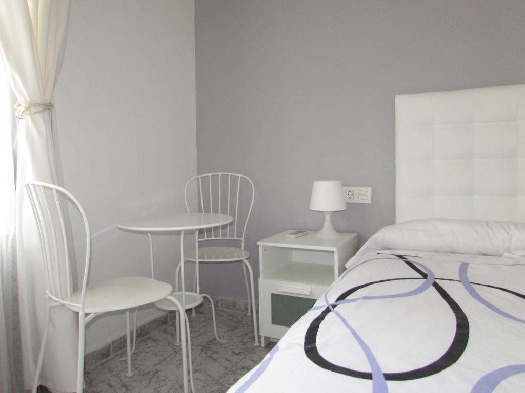Pensio Cerdanya Guest house Barcelona