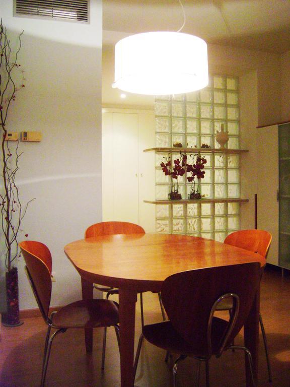 Apartment Guell *