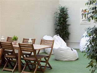 Hostal Sant Jordi Sagrada Familia Barcelona