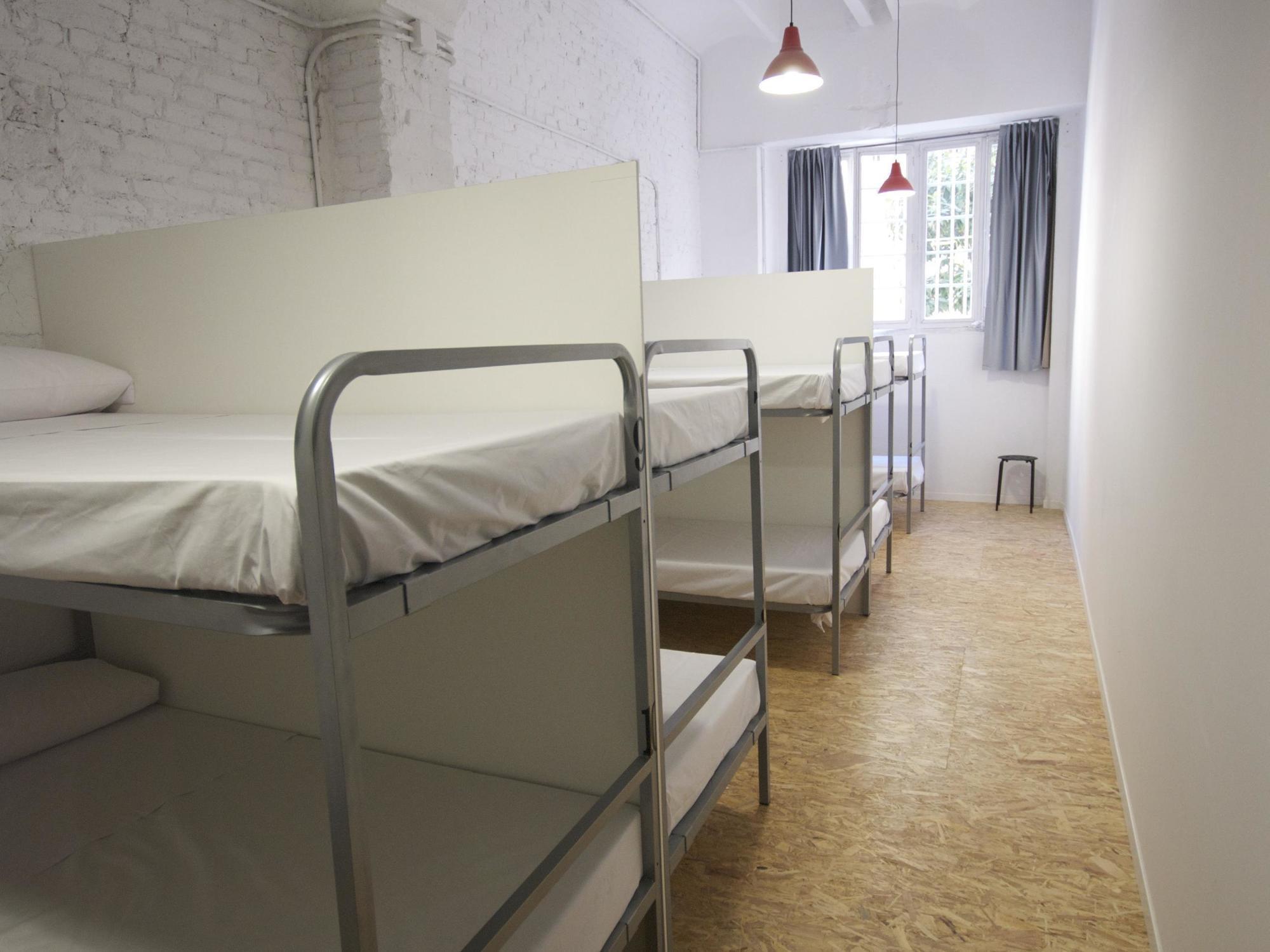 Bed & Bike Hostal *