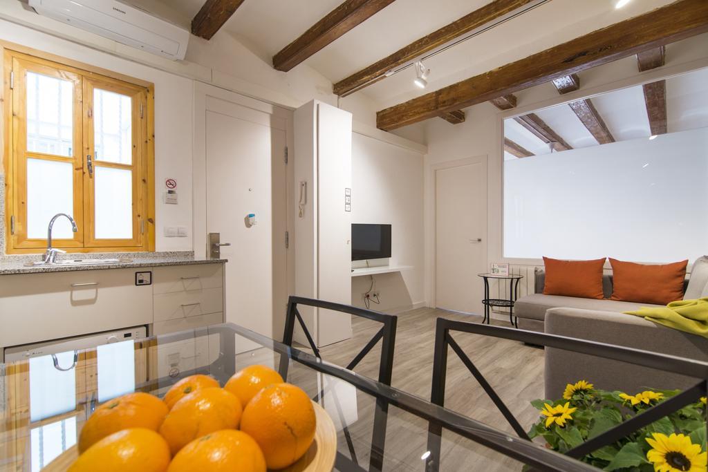 Happy People Ramblas Harbour Apartamento *