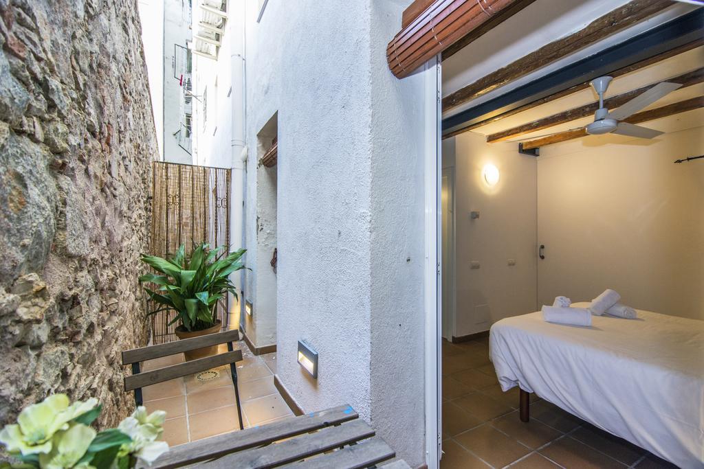 Happy People Ramblas Harbour Apartment Barcelona