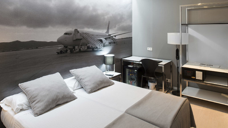Catalonia Avinyó Hotel 3*