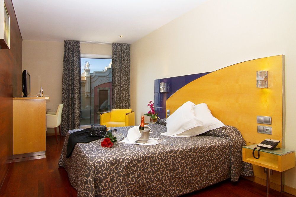 Sansi Diputació 4* Barcelona