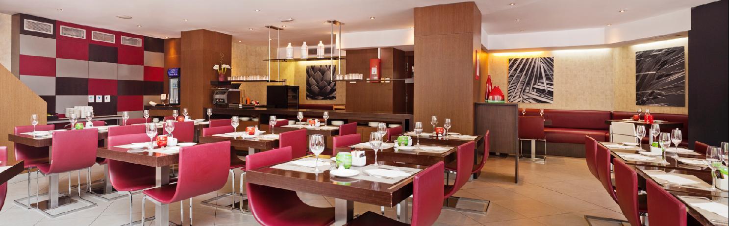 Ilunion Auditori Hotel