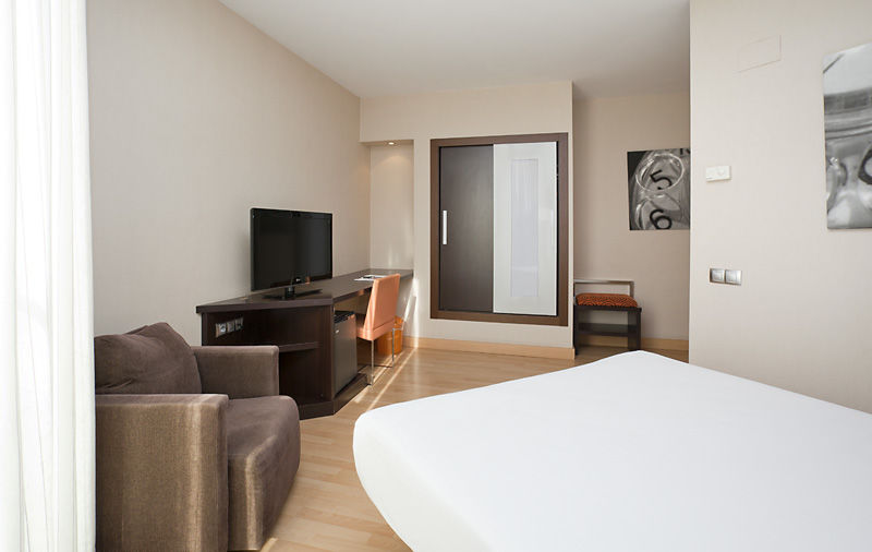 Ilunion Auditori Hotel 3*