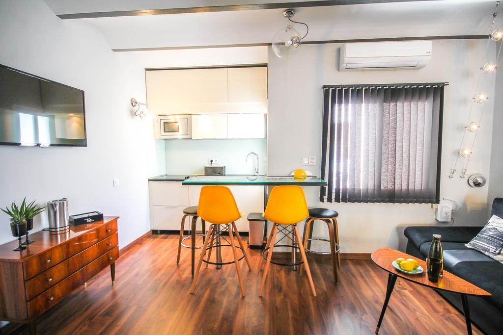 L'appartement, Luxury *