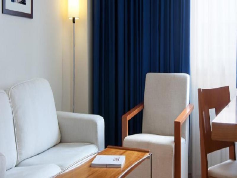 Hotel Hesperia Del Mar 4*