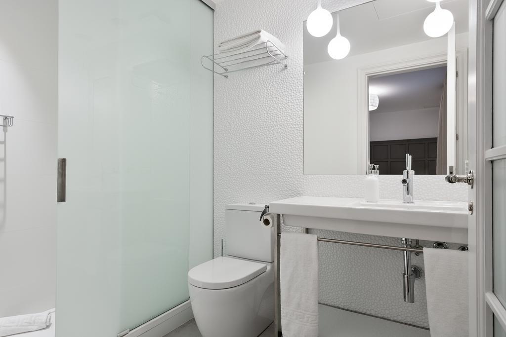 Milton House Gran Via Barcelona